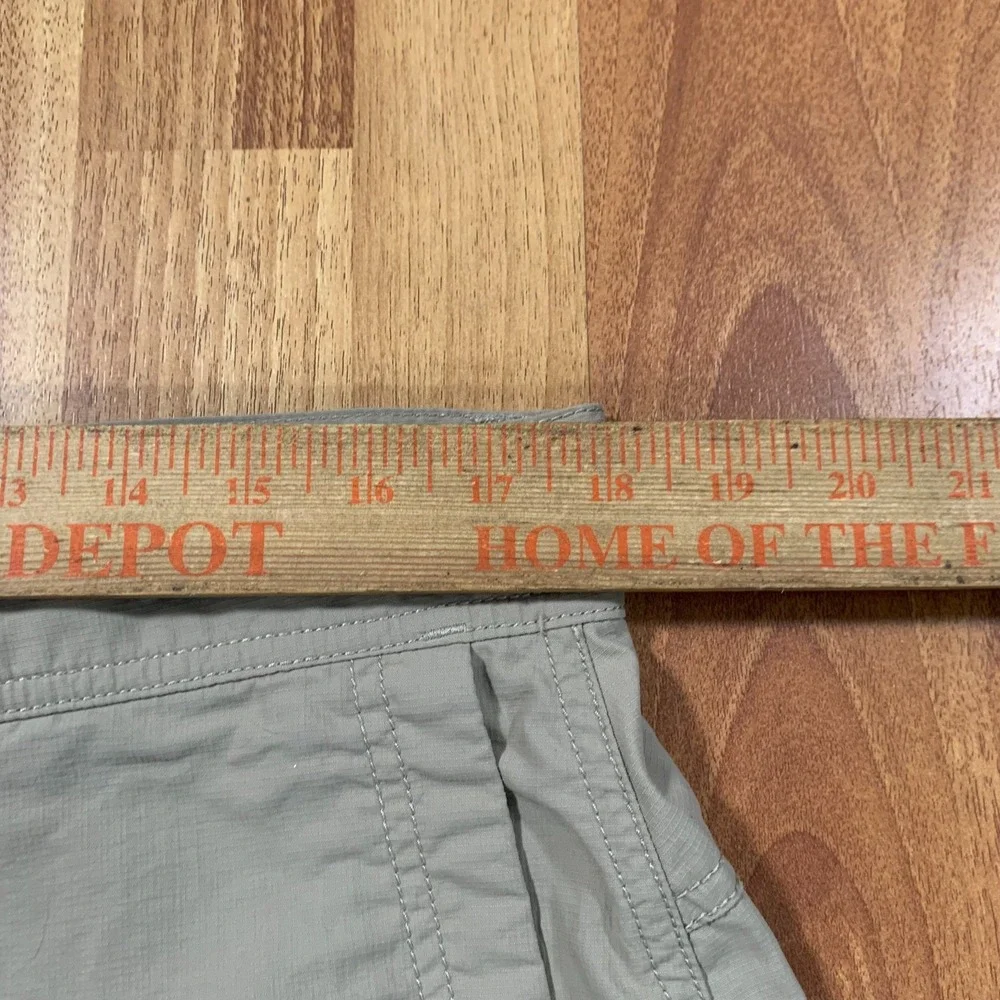 The North Face Shorts Mens Size 36 Brown Hiking Fishing Zip Pocket